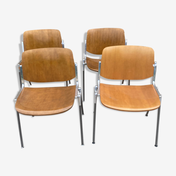 Suite of 4 dsc 106 chairs by Giancarlo piretti