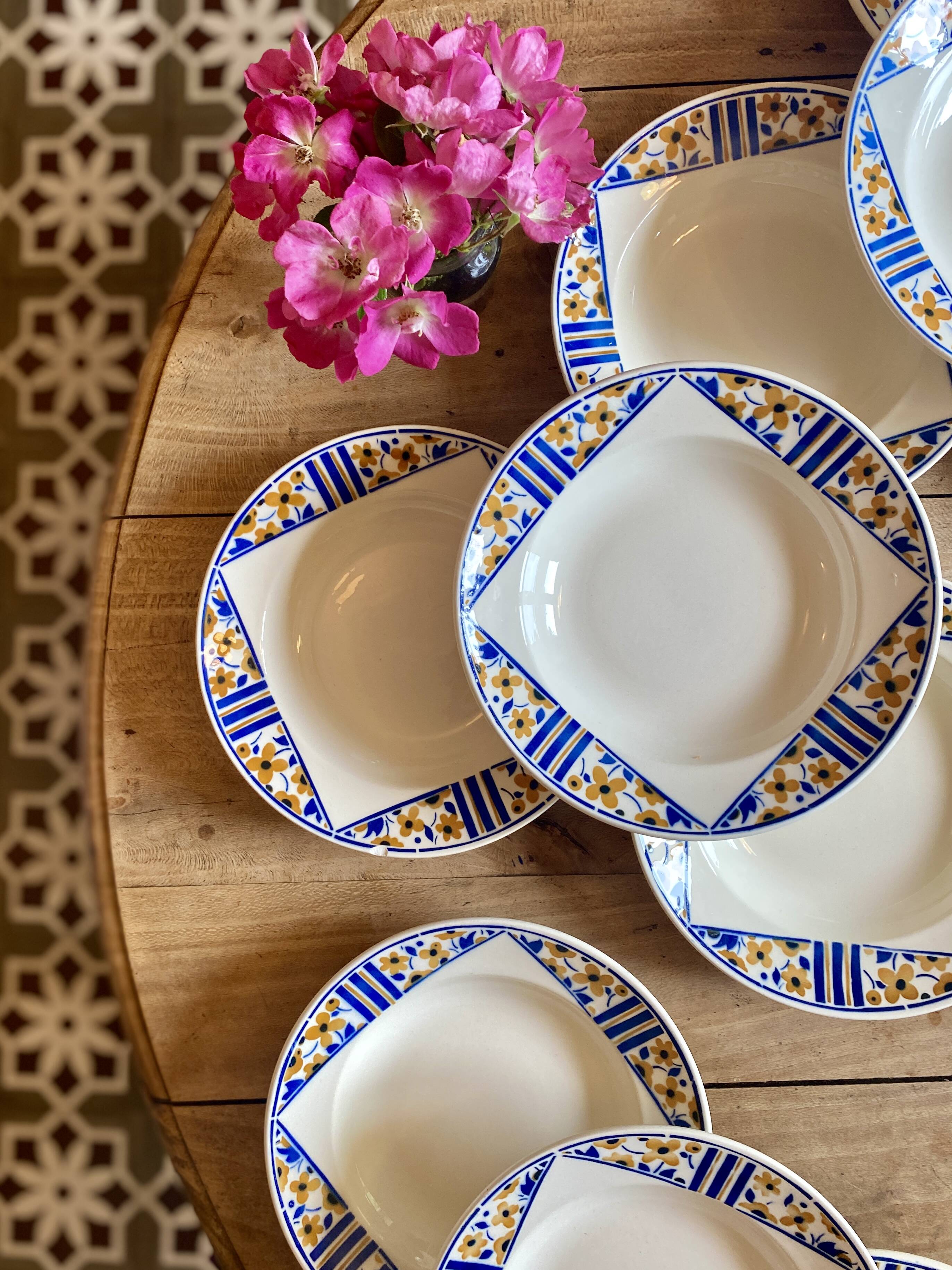 Lot of 10 old soup plates - Badonvillier Bornéo model