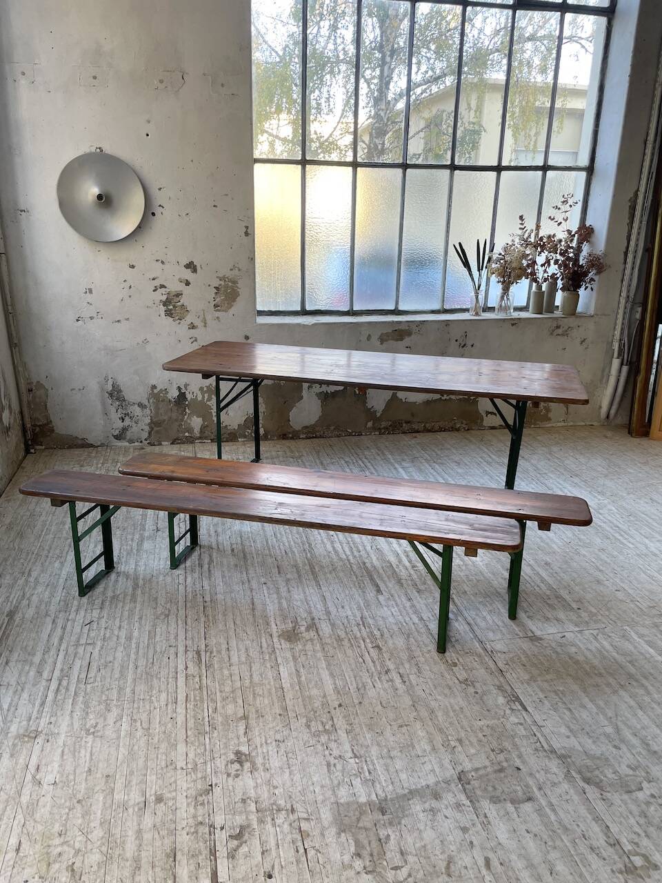 Guinguette table and its 2 benches