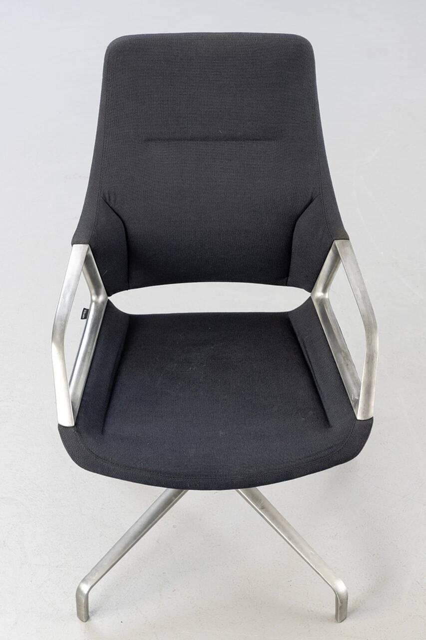Wilkhahn Graph 3015 office chair in aluminium and fabric
