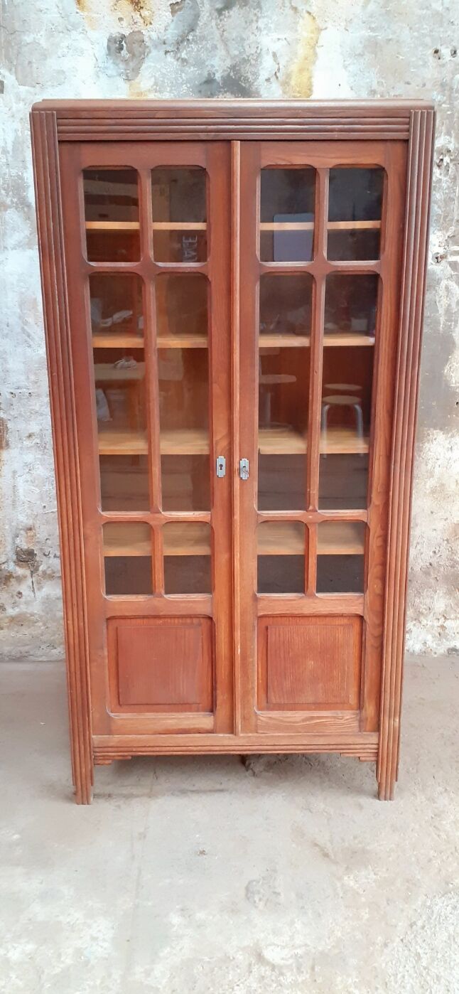 Armoire parisienne vitrée