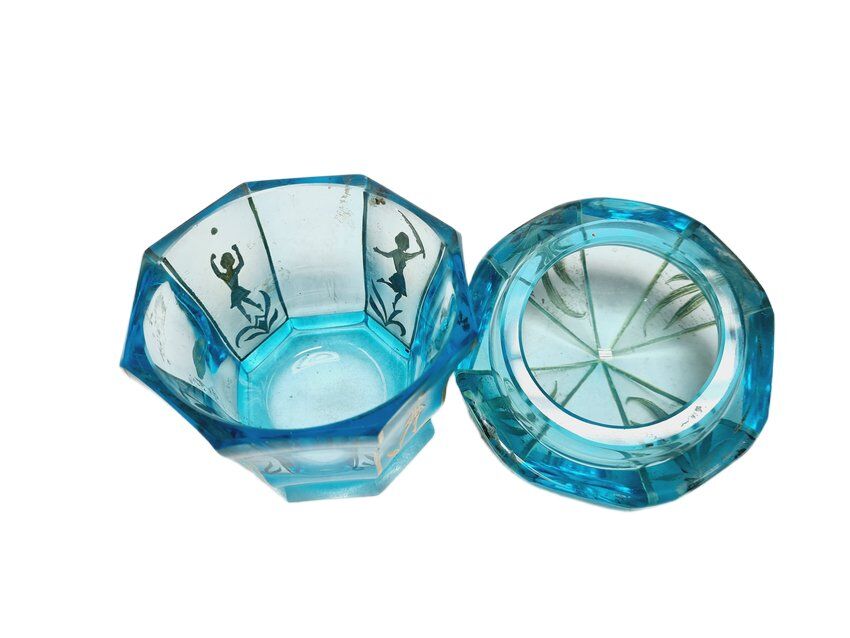 Biedermeier candy dish from Moser, Bohemia, 1890s