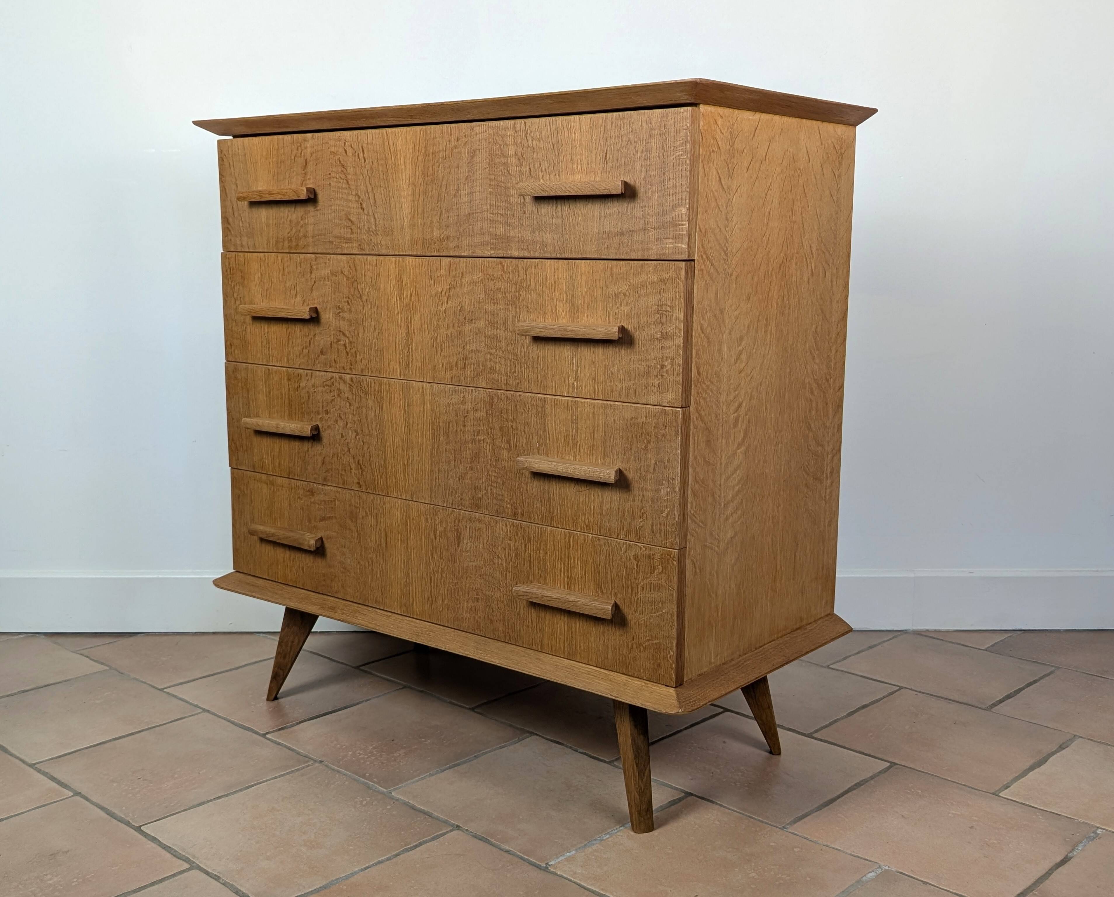 Vintage chest of drawers