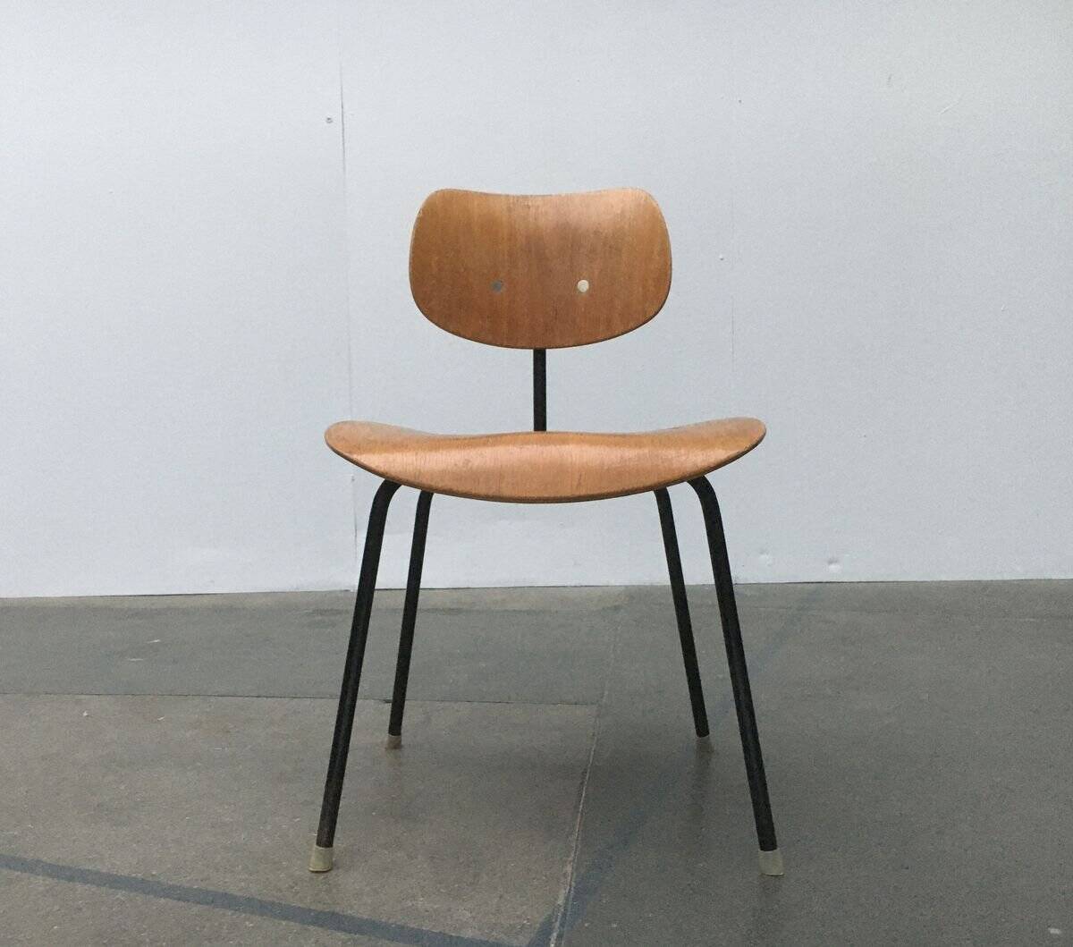 German SE 68 chair from the early Mid-Century by Egon Eiermann for Wilde+Spieth.