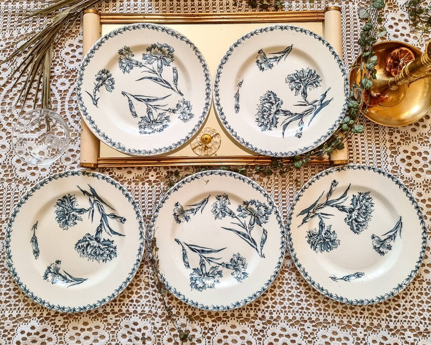 5 iron earthenware flat plates, KG Lunéville, Œillet model, 1900