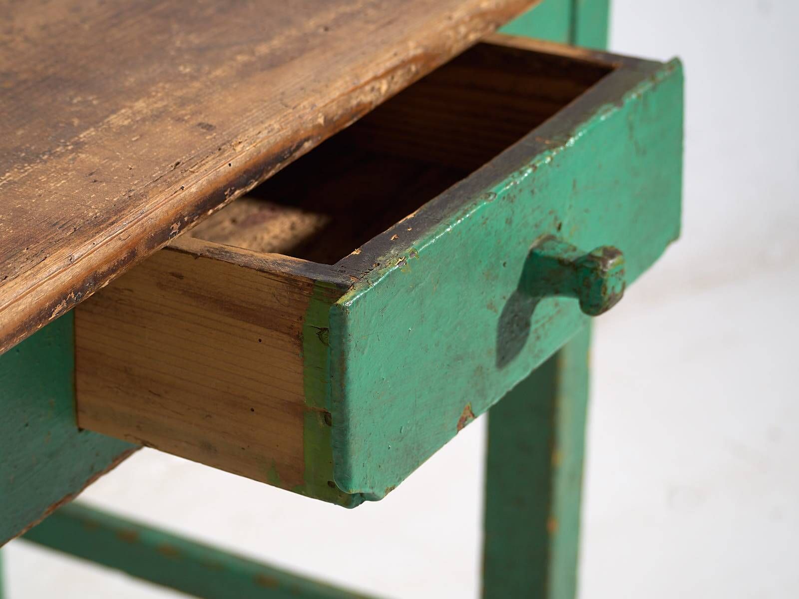 Old green table (c.1920)