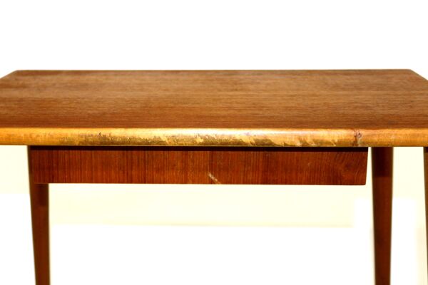 Table d'appoint en teck, Suède, 1960