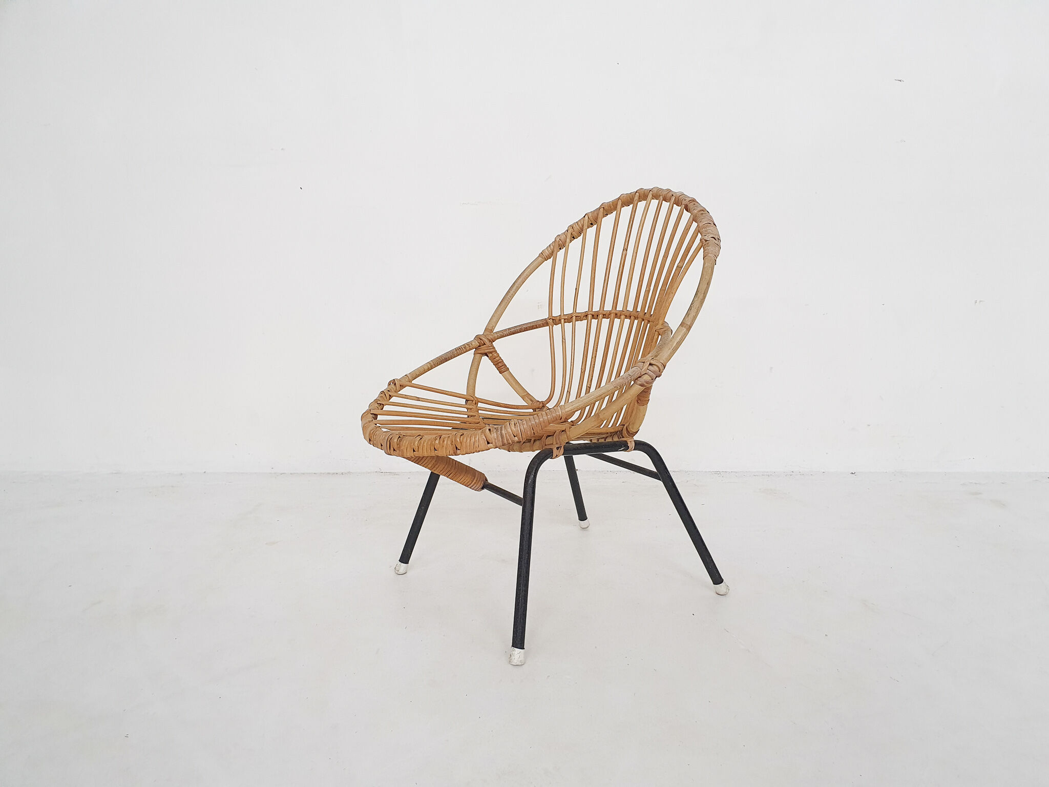 Rohe Noordwolde rattan and metal lounge chair, The Netherlands 1950's