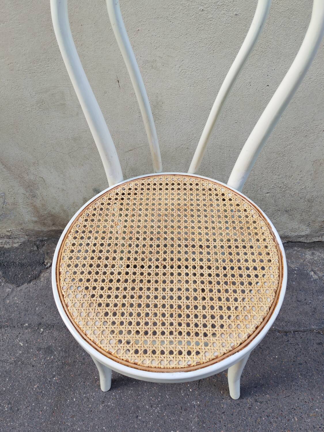 White lacquered wooden bistro chair