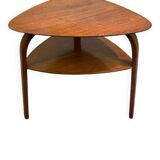 Pedestal table