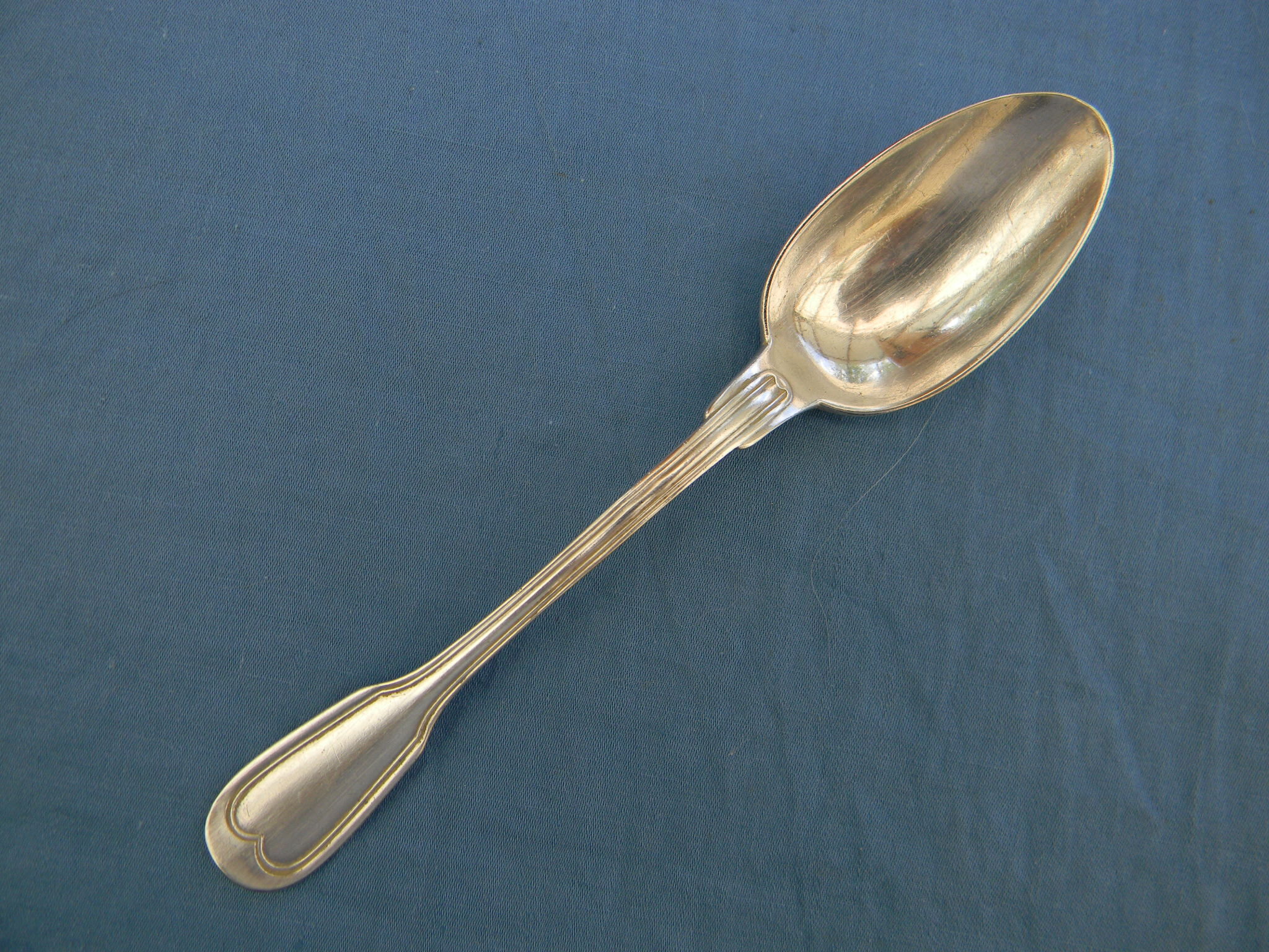 Set of 6 teaspoons in silver metal.