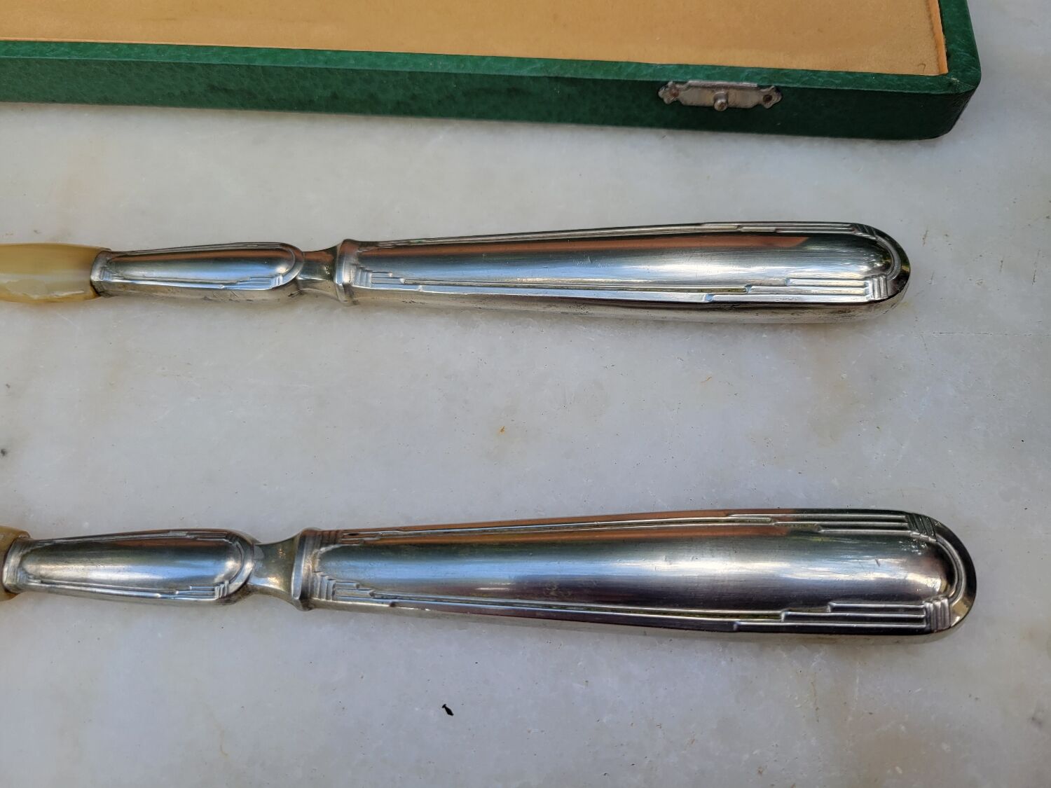 Art Deco salad cutlery in silver-plated metal and horn
