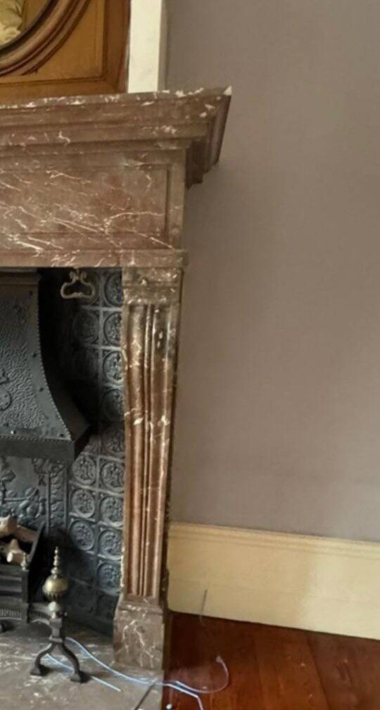 Impressive Napoleon III fireplace in Rance marble, around 1880.