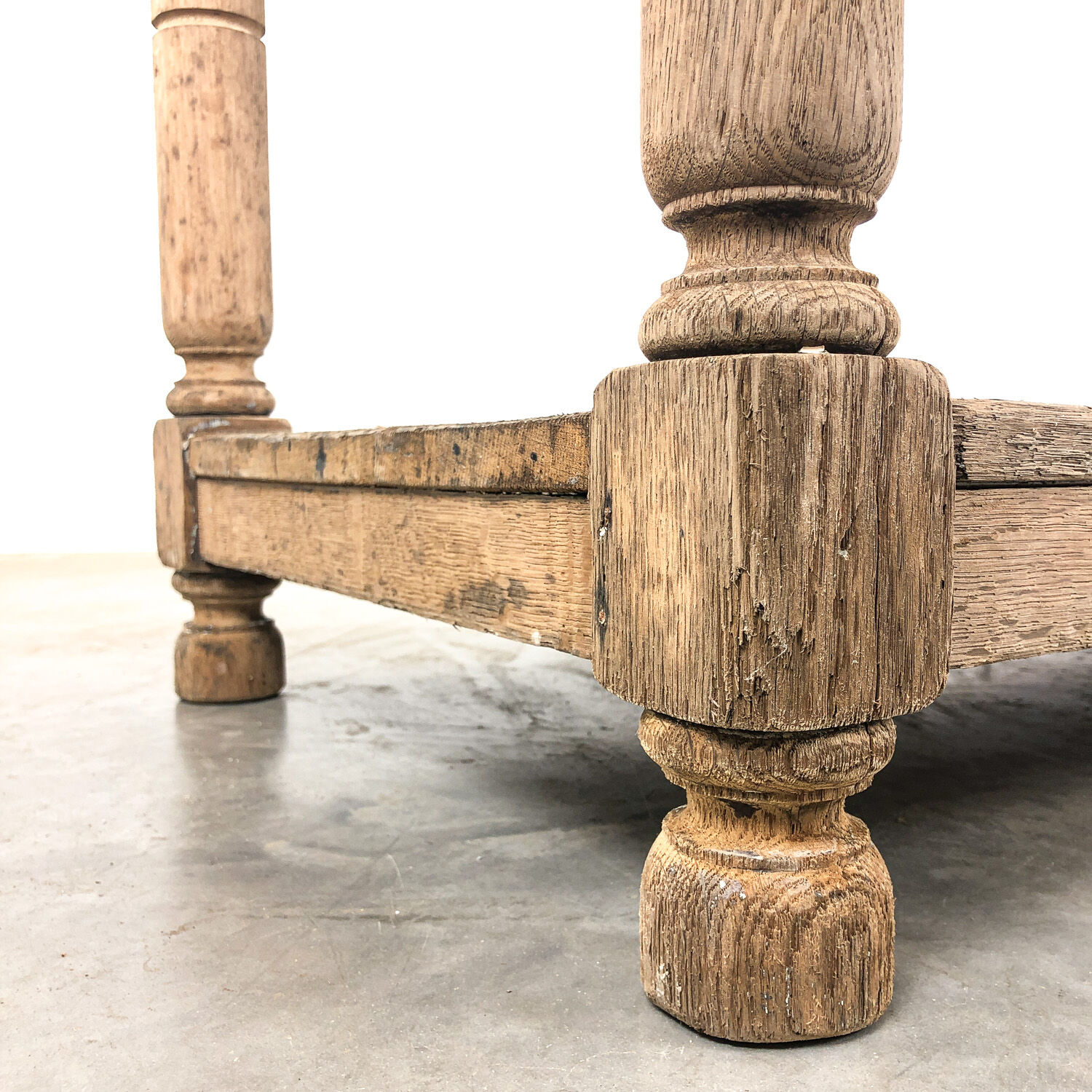 Antique bleeched oak drapers table 19th century