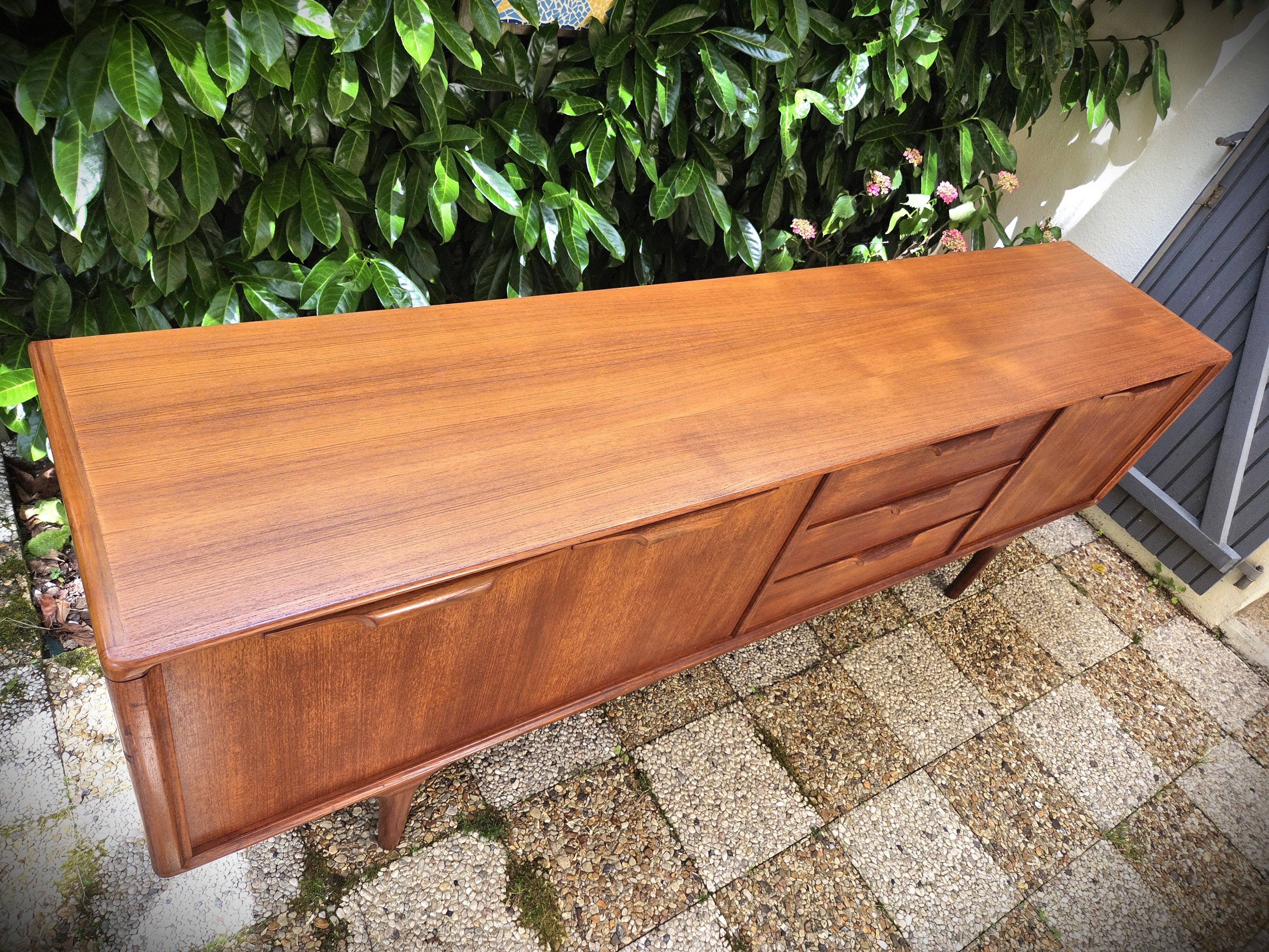 Scandinavian teak enfilade design