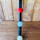 Vintage metal wall coat rack 4 pateres;
