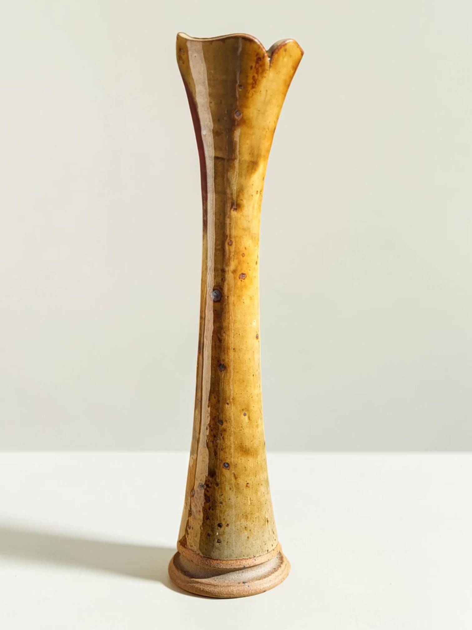 Glazed stoneware single-flower vase, signed Potelune, La Borne.