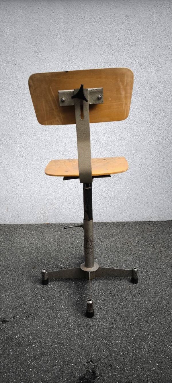 Chaise d'atelier