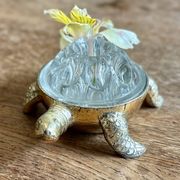 Pique fleur vintage tortue