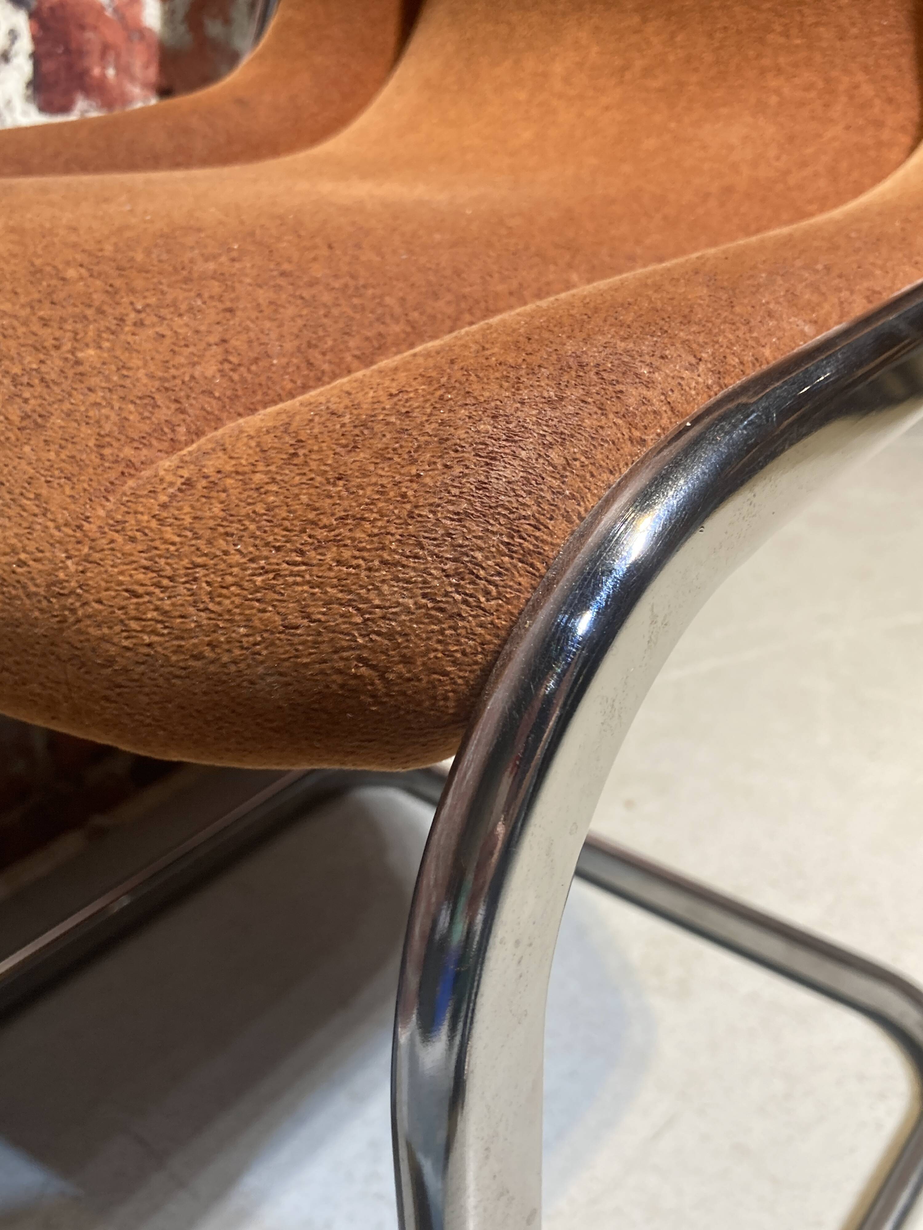 Suite of four Italian chairs in fabric and metal