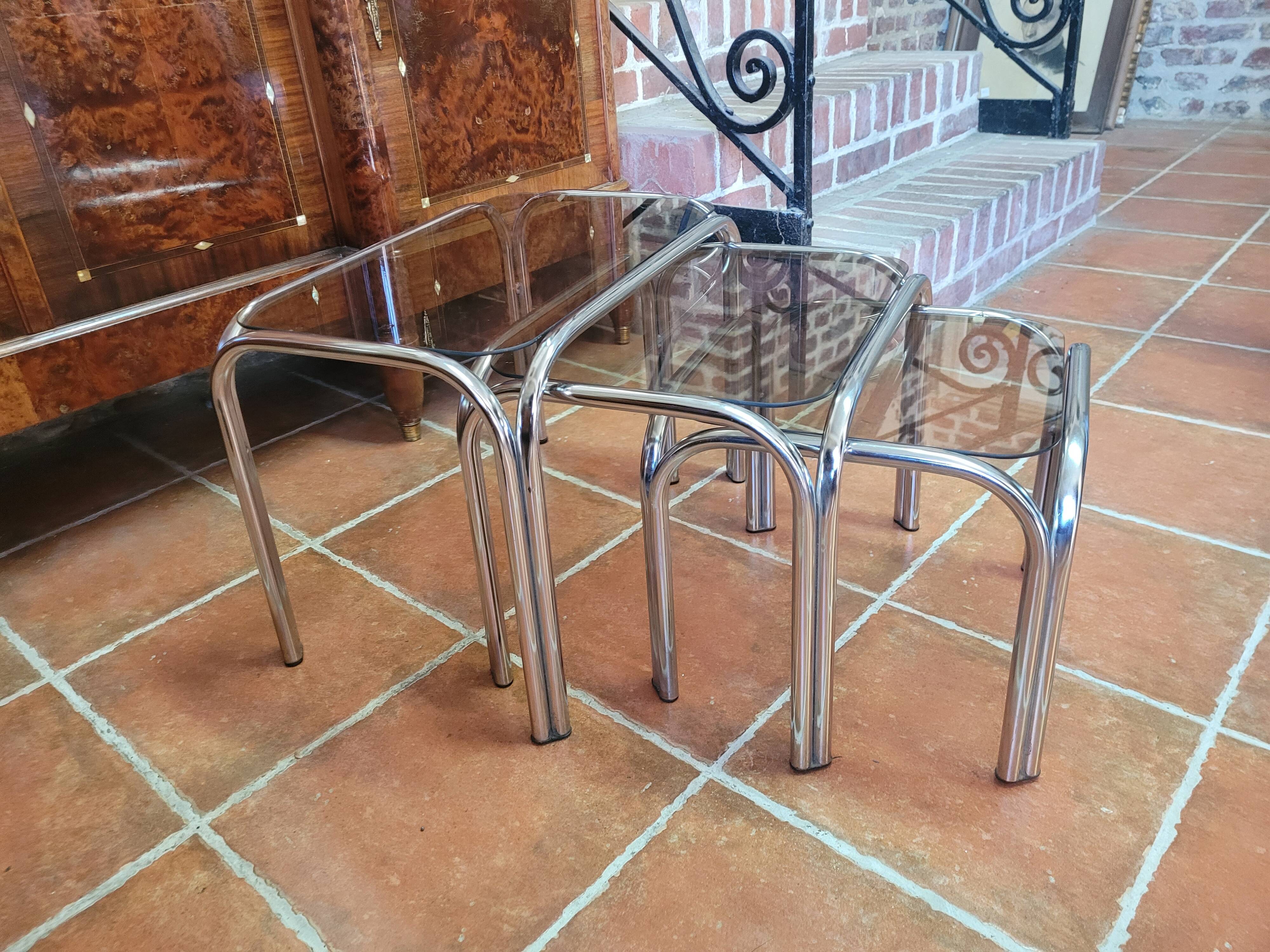 Chrome and smoked glass nesting table from the 70s