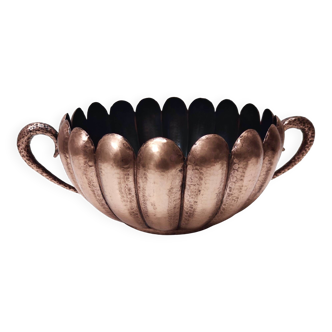 Vintage embossed copper centerpiece or bowl by egidio casagrande, italy