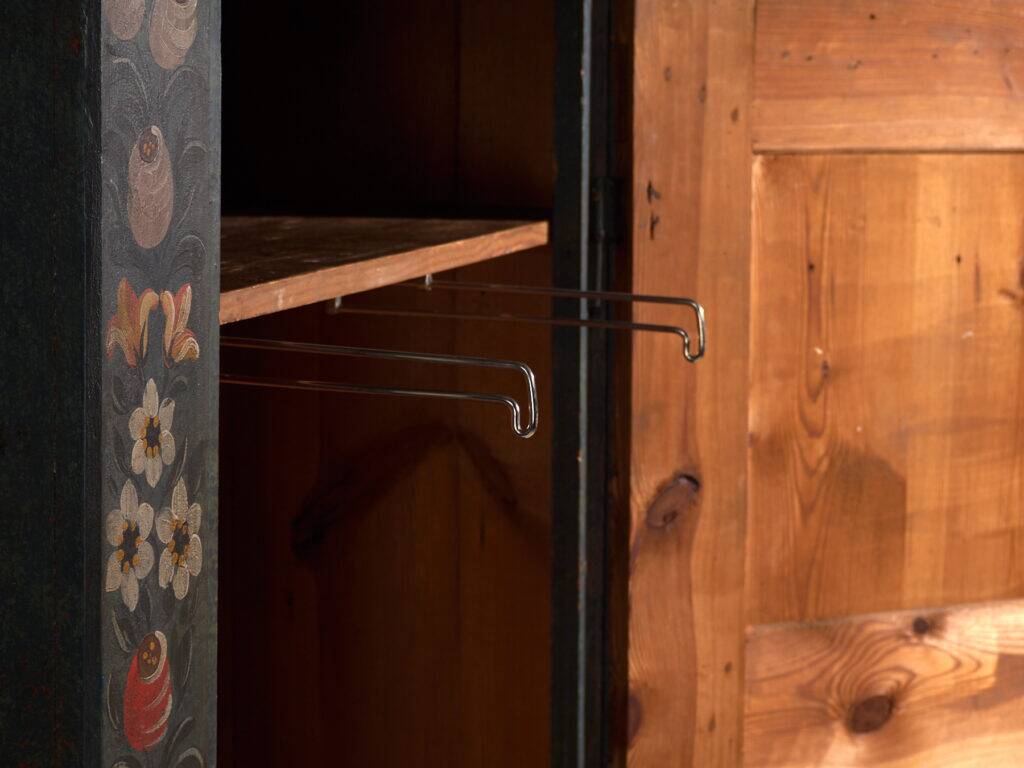 Antique painted pine wardrobe – Austro-Hungarian Empire, Year 1835