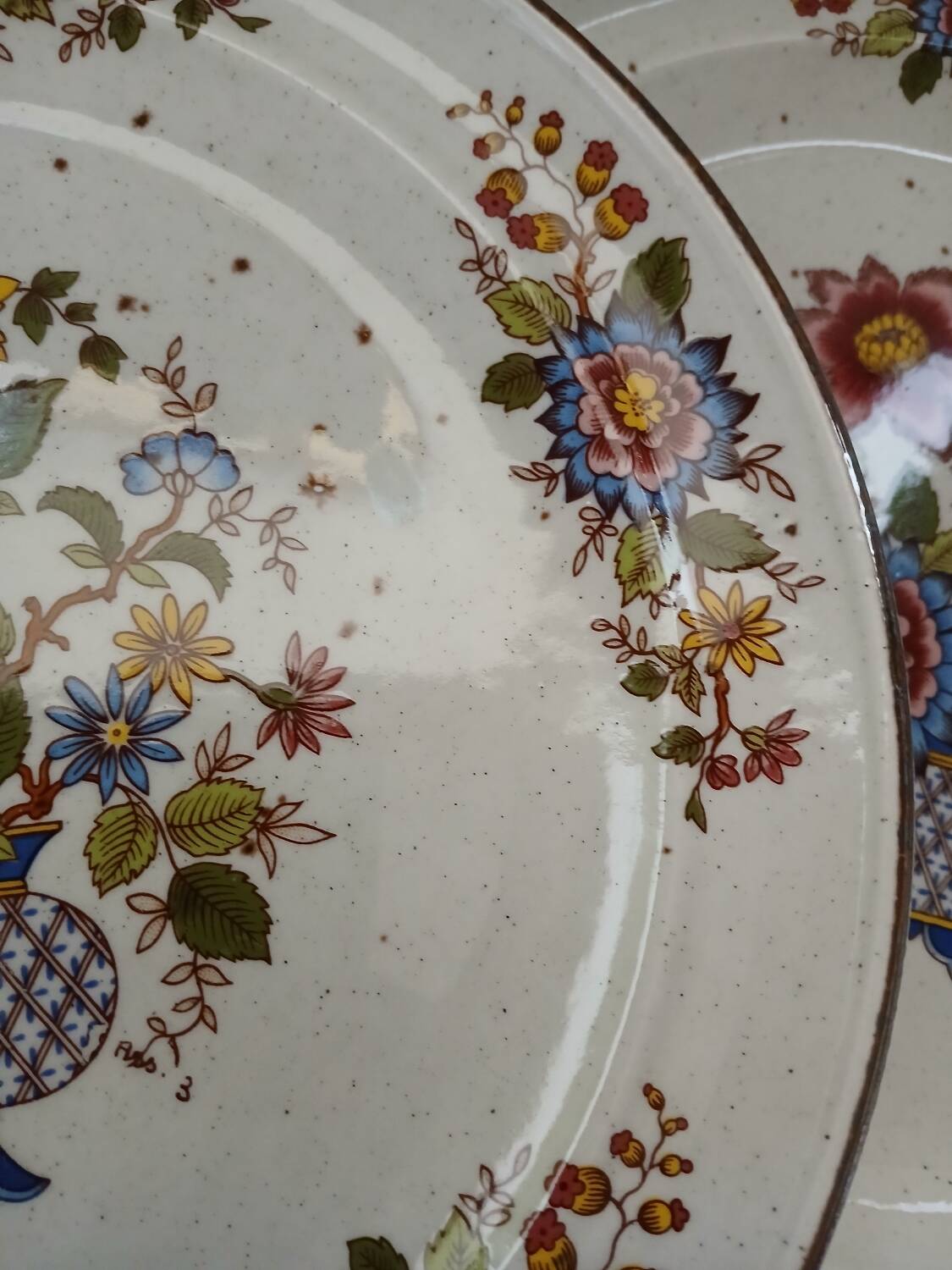 4 antique Sarreguemines plates, "Eclat" pattern