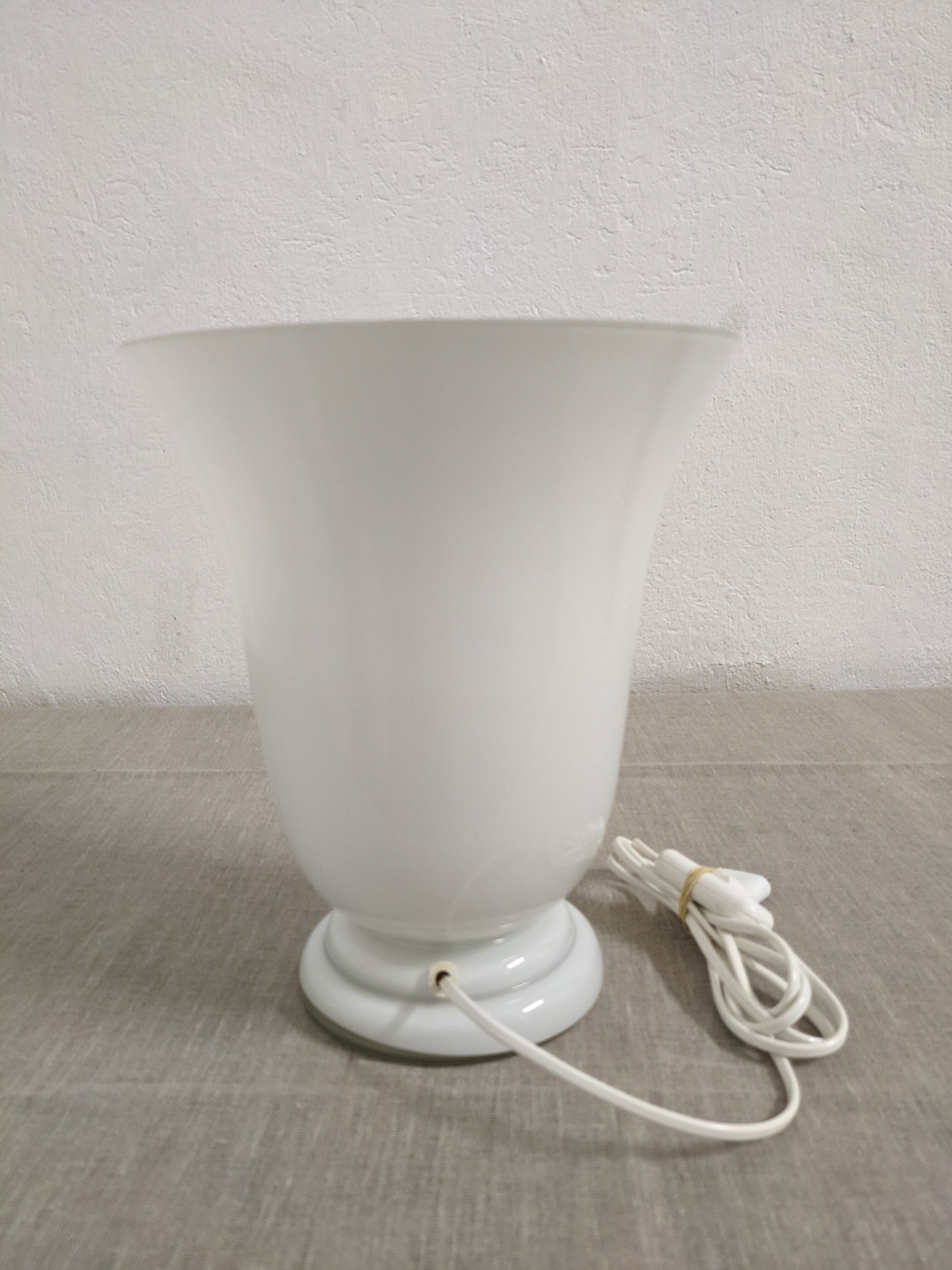 White opaline mood lamp from the 60s/70s