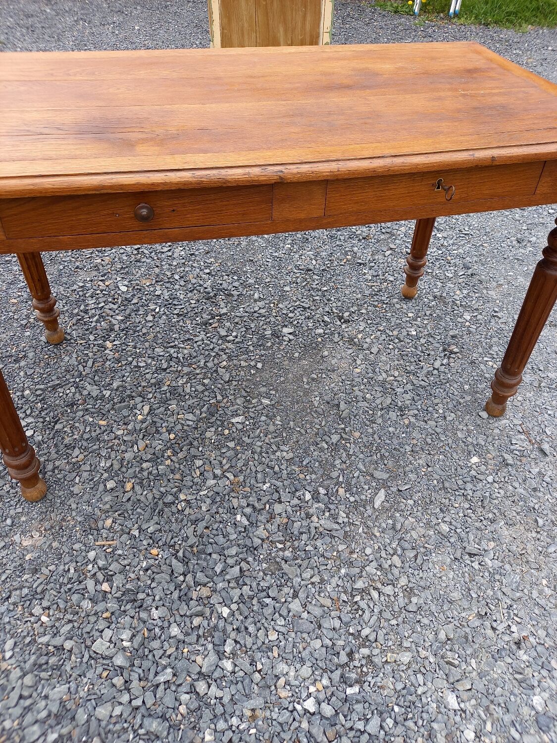 Old oak table or desk 2 drawers