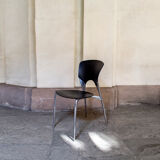 2 chaises empilablse Silla par Josep Llusca pour Driade Italia Année 1995