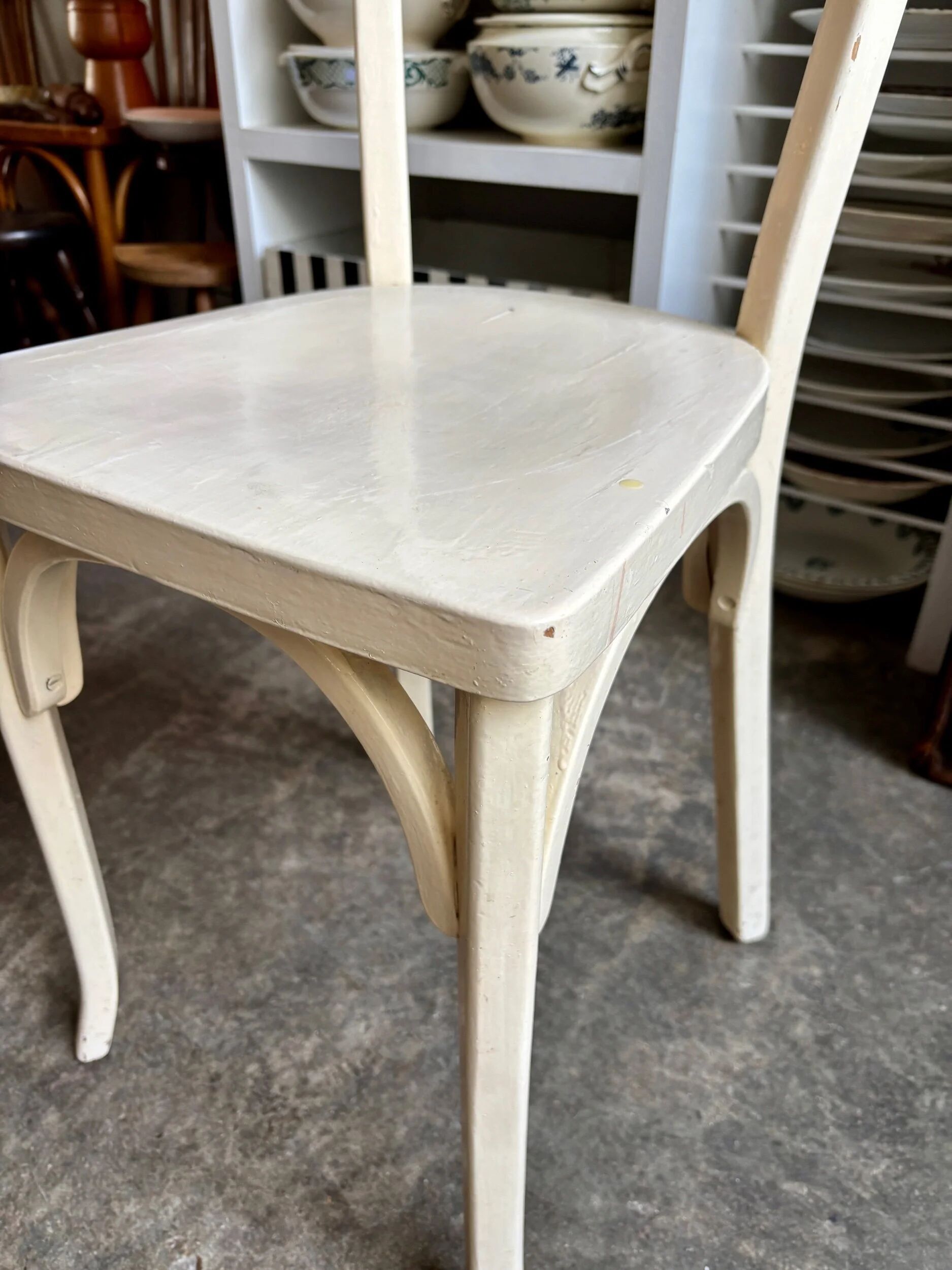 Bent beech bistro chair in beige number 1