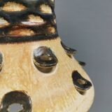 A stunning ceramic hanging lamp with exquisite details. Denmark 1970s