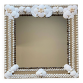 Miroir en bois et coquillages