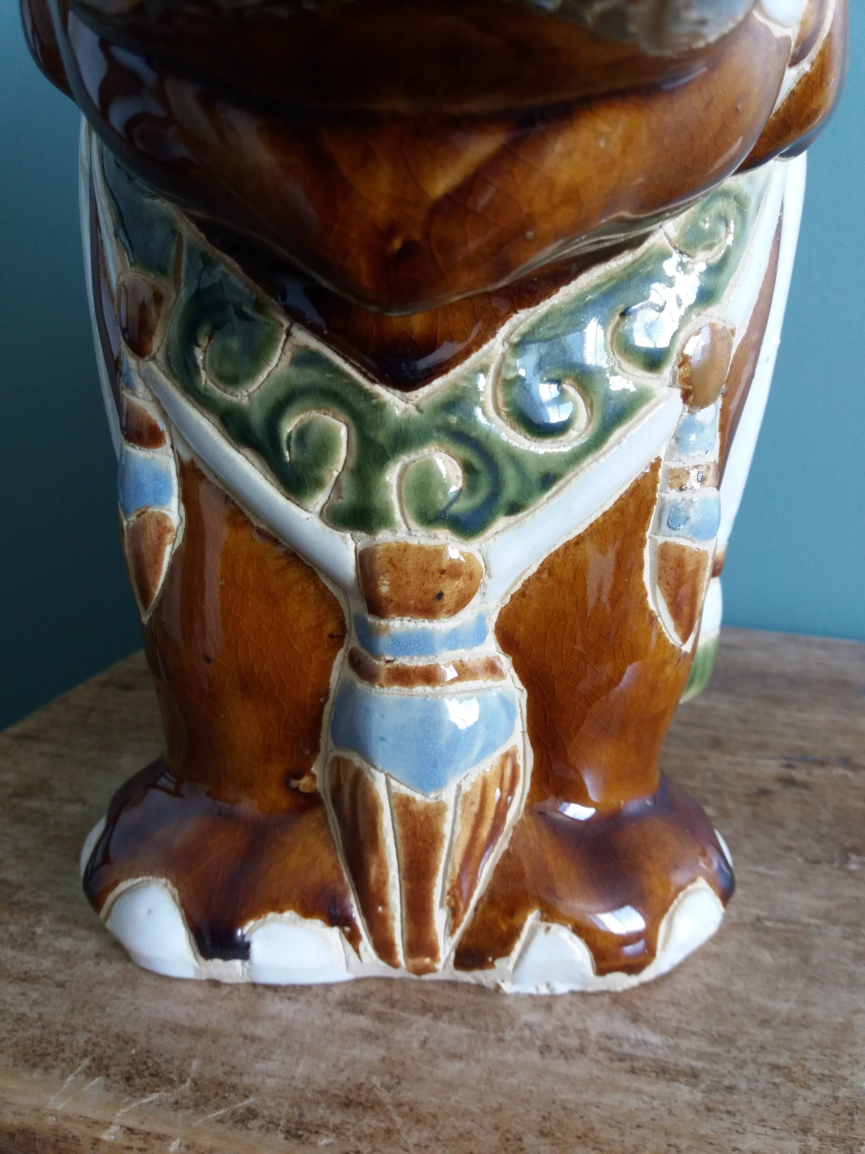 Éléphant porte-plante en céramique