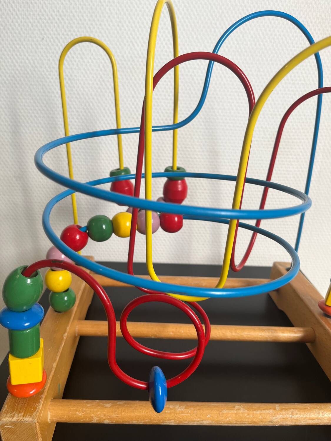 Jouet pour enfant en bois et métal