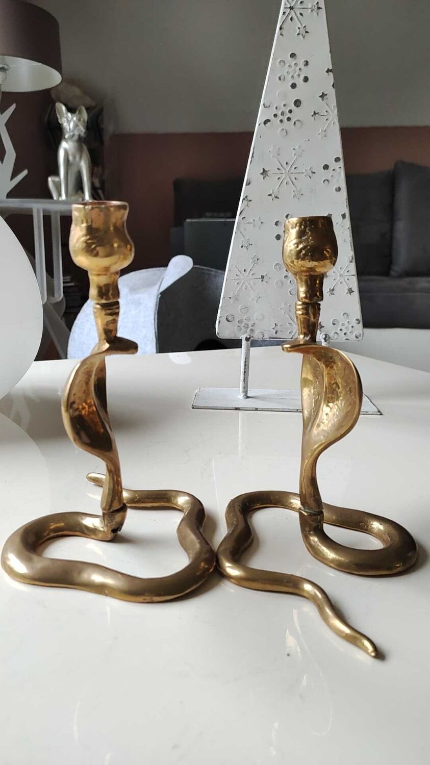 Pair of Zoomorphic candlesticks cobras, brass. Art Deco