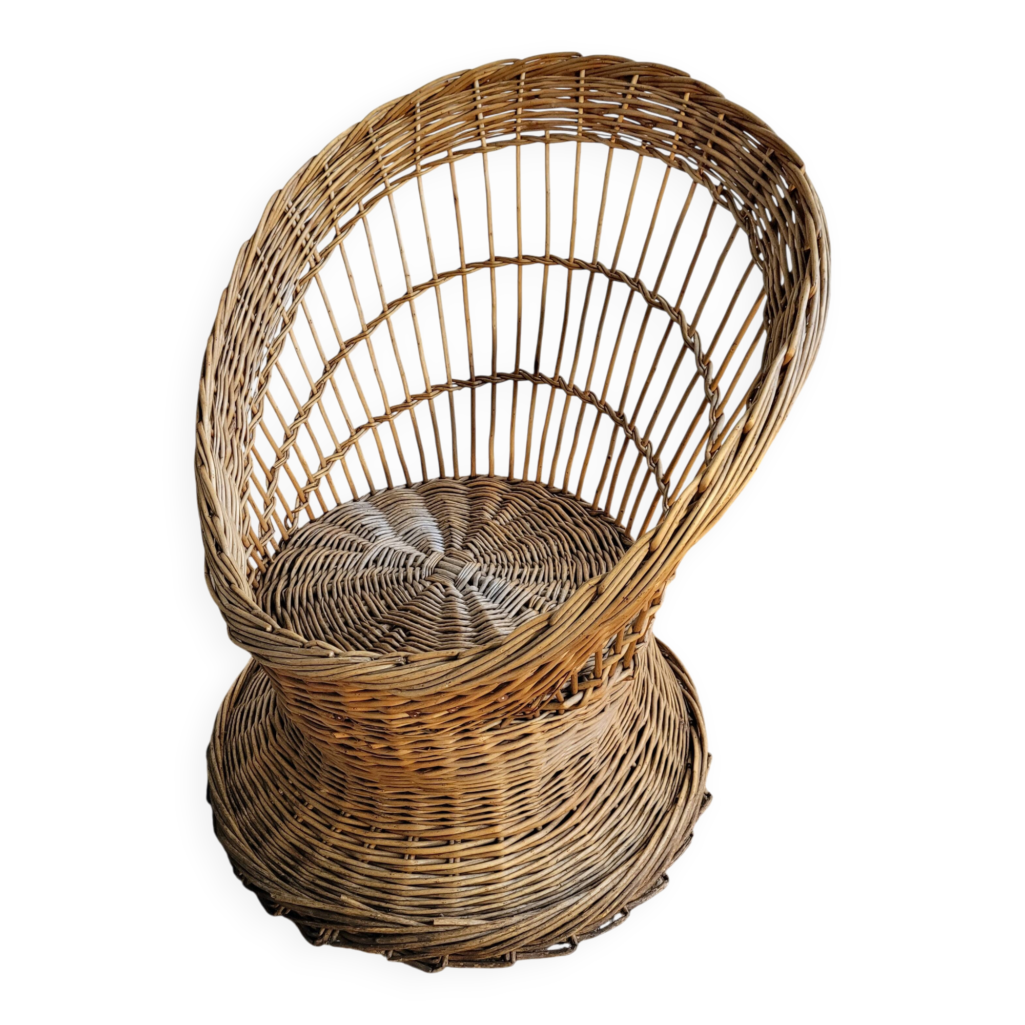 Wicker basket chair