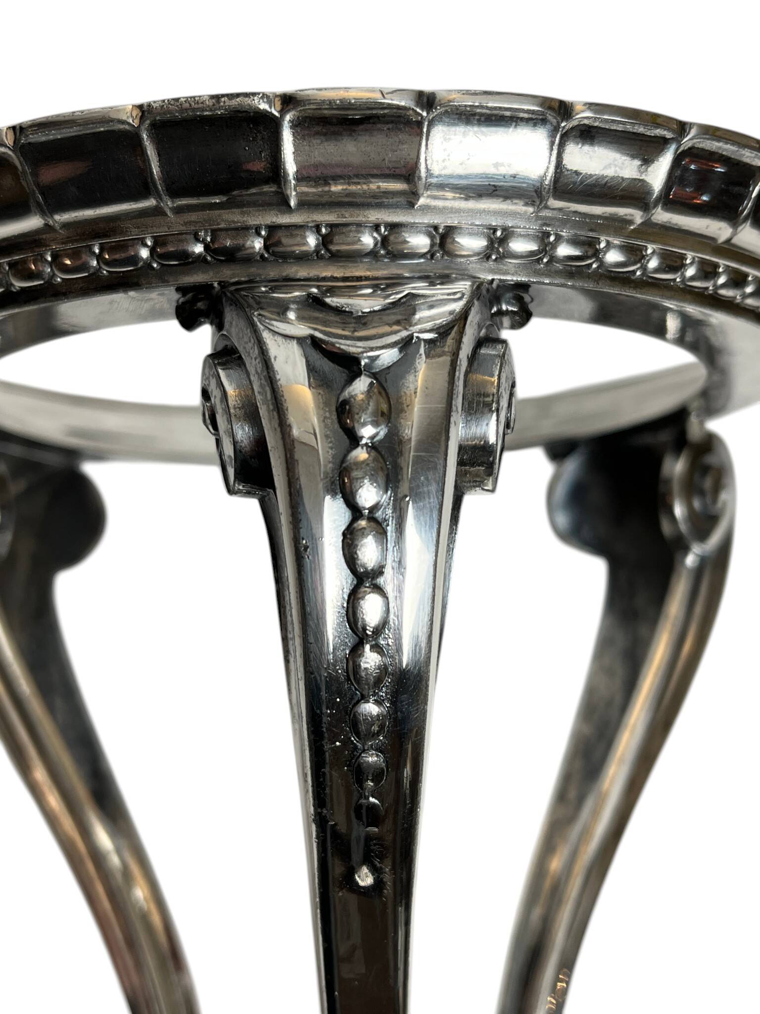 Art Deco, tripod fruit bowl in silver-plated metal by Gallia, crystal, circa 1930.