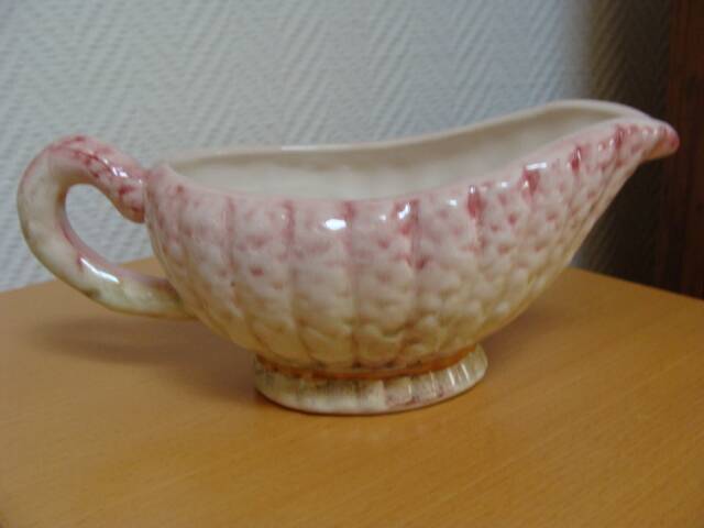 Asparagus sauce boat in slip