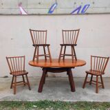 Table à manger et ses 4 chaises
