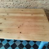 Farm table