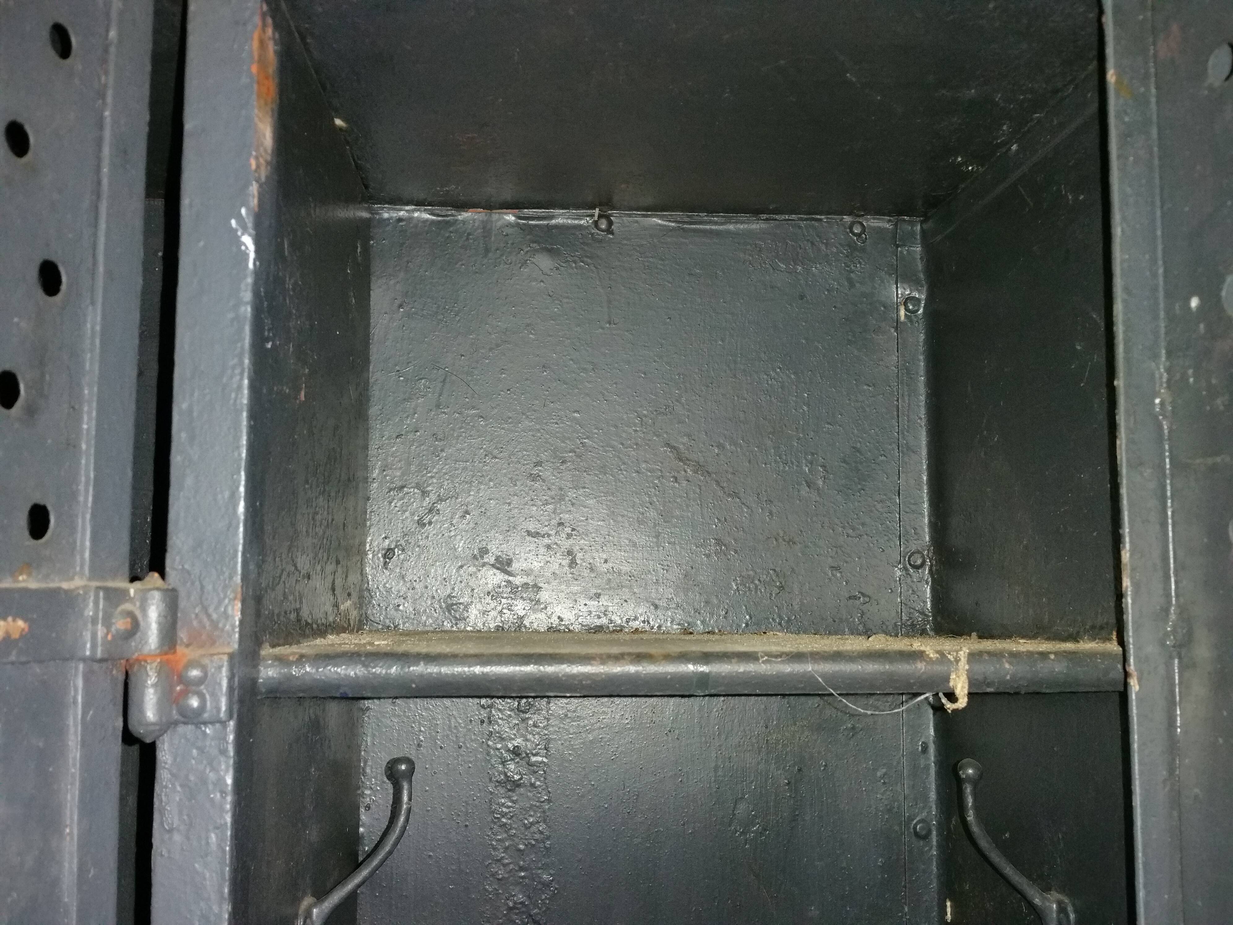 Industrial wardrobe 5-door of the 1930s