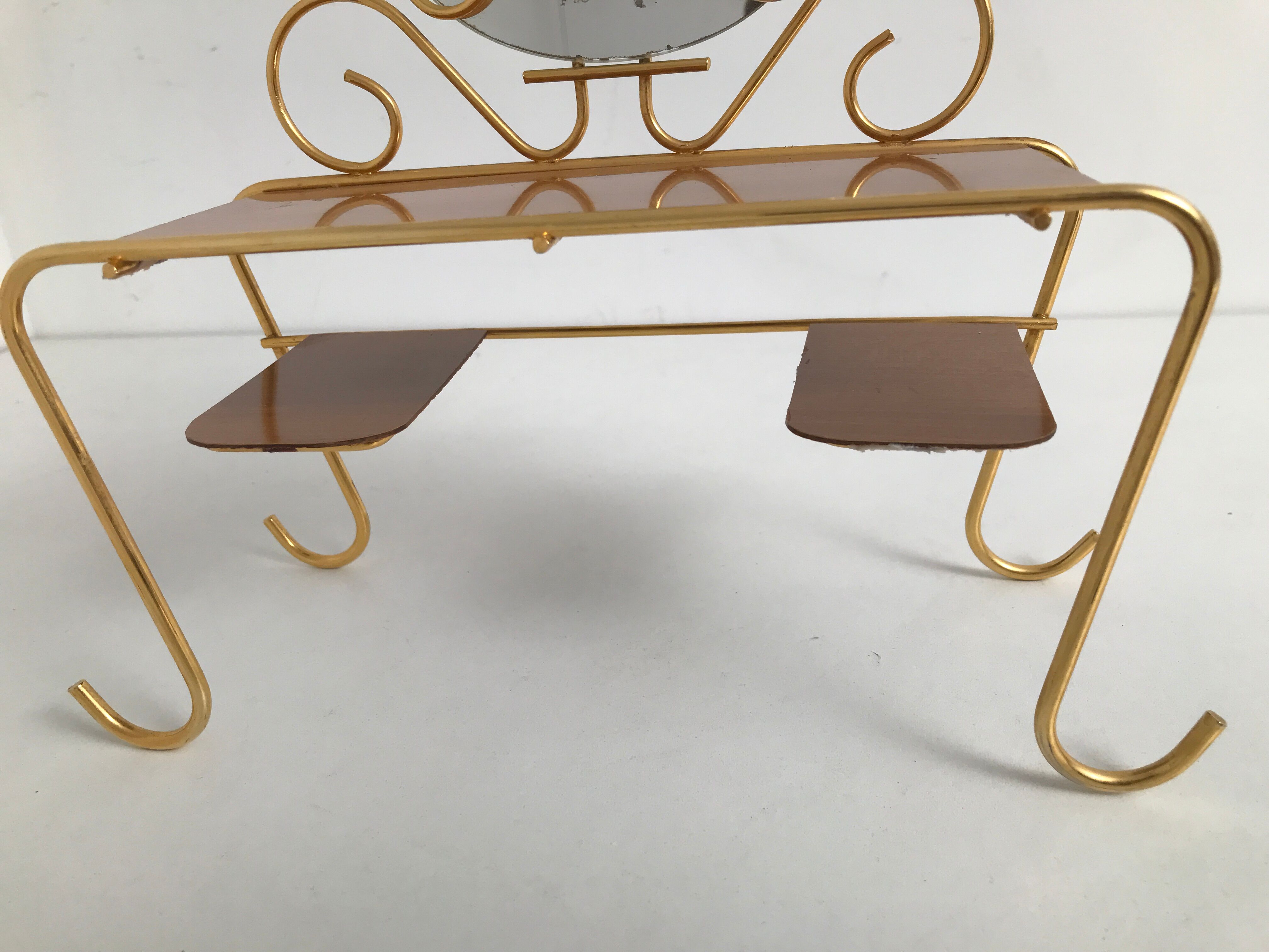 Petite coiffeuse poupée en bois et fer forgée vintage