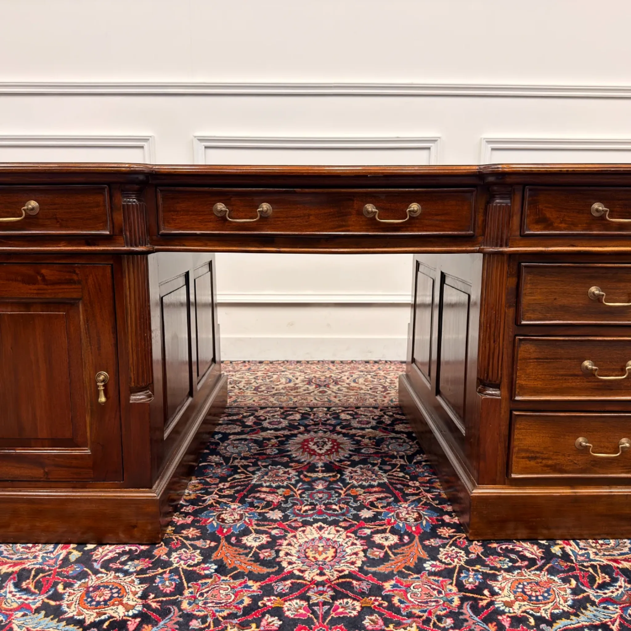 Classic English Desk Partnerdesk