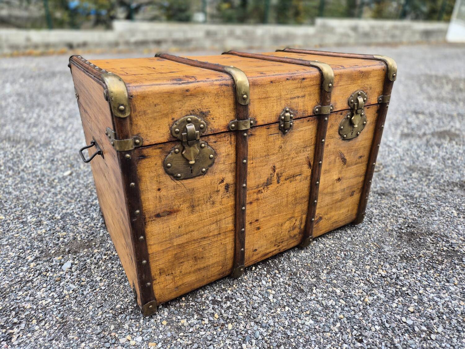Antique toy chest/trunk/bar