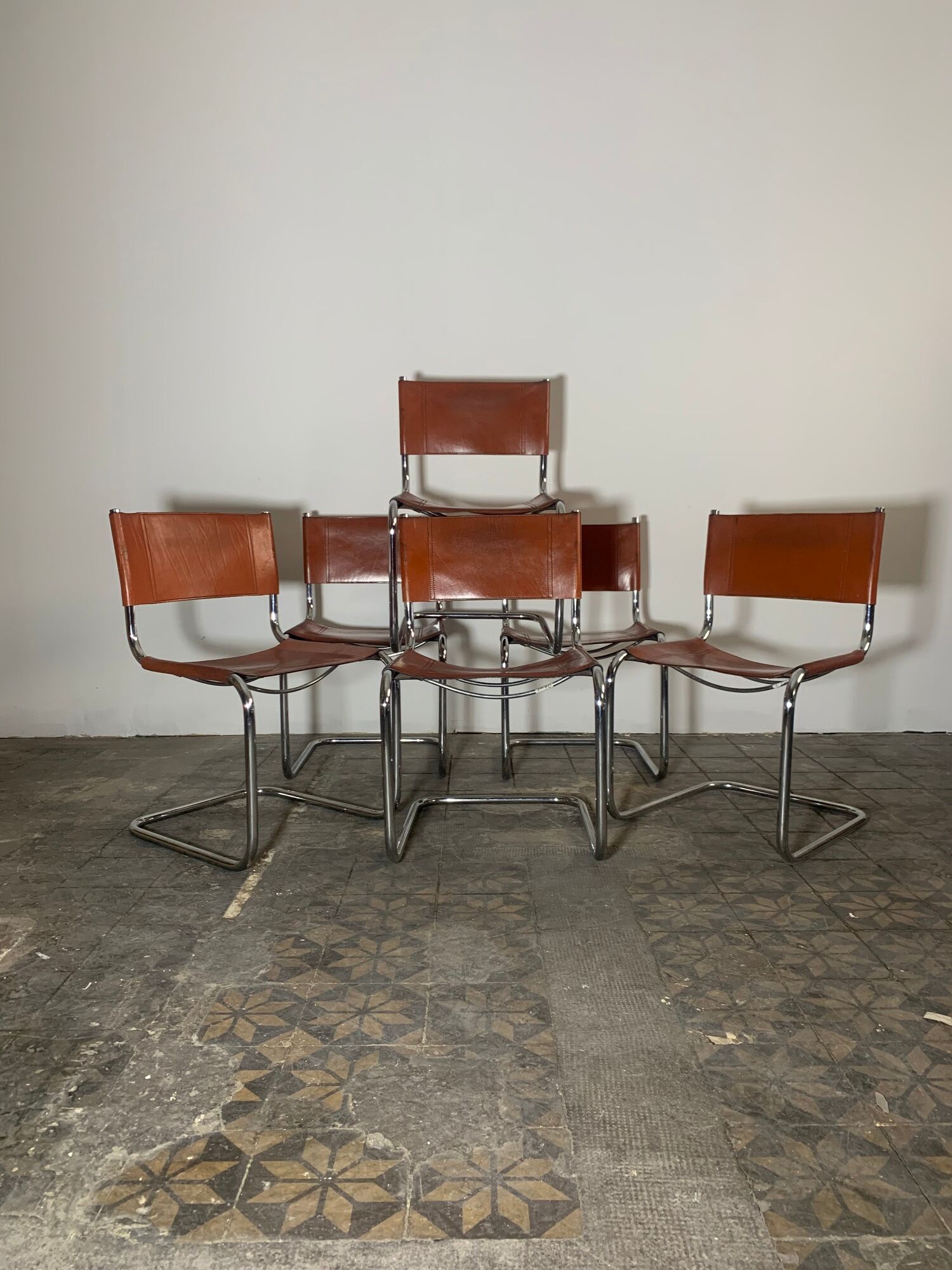 Set of 6 dining chairs