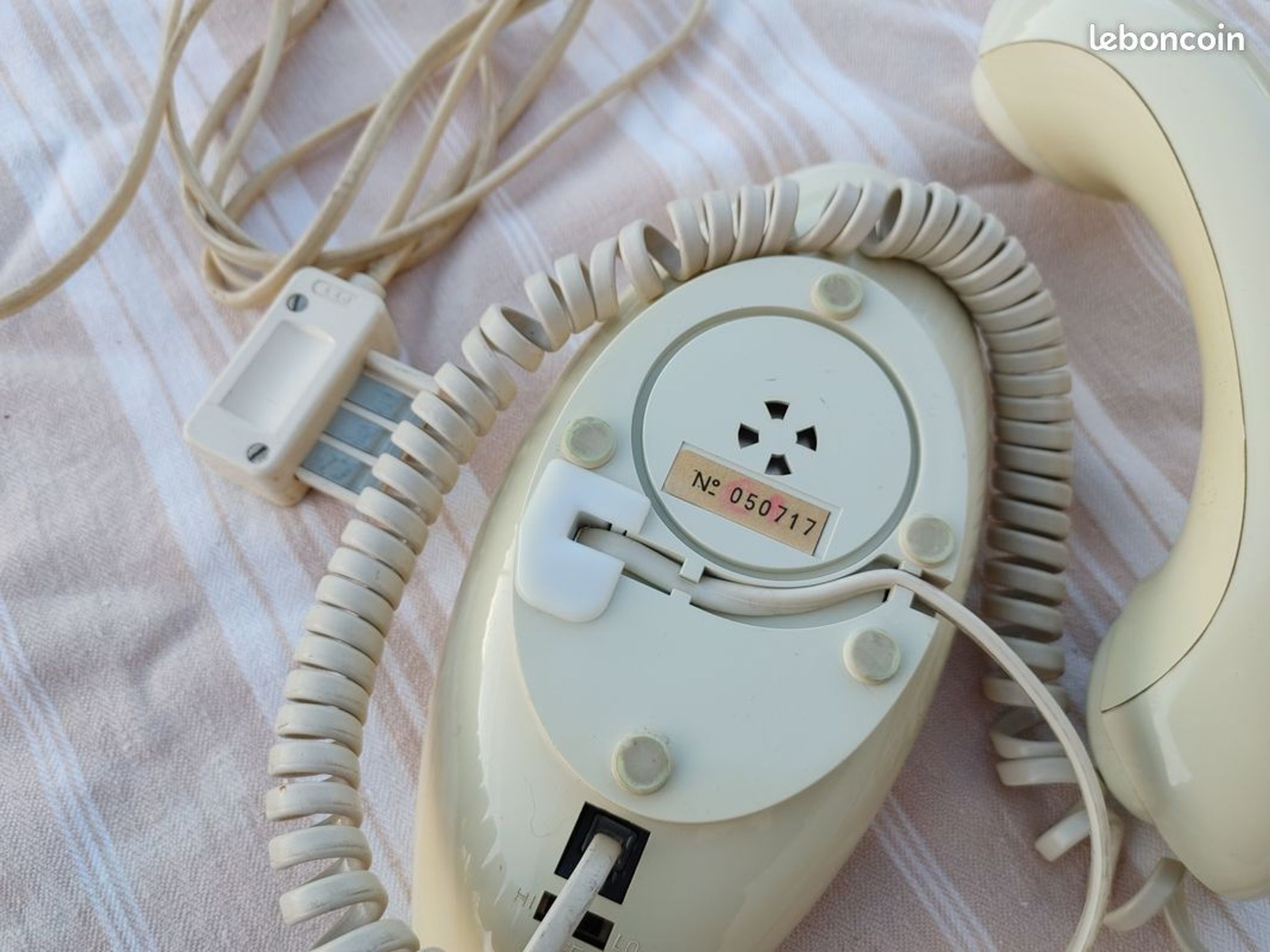 Futuristic Lady HPF vintage phone from the 80s
