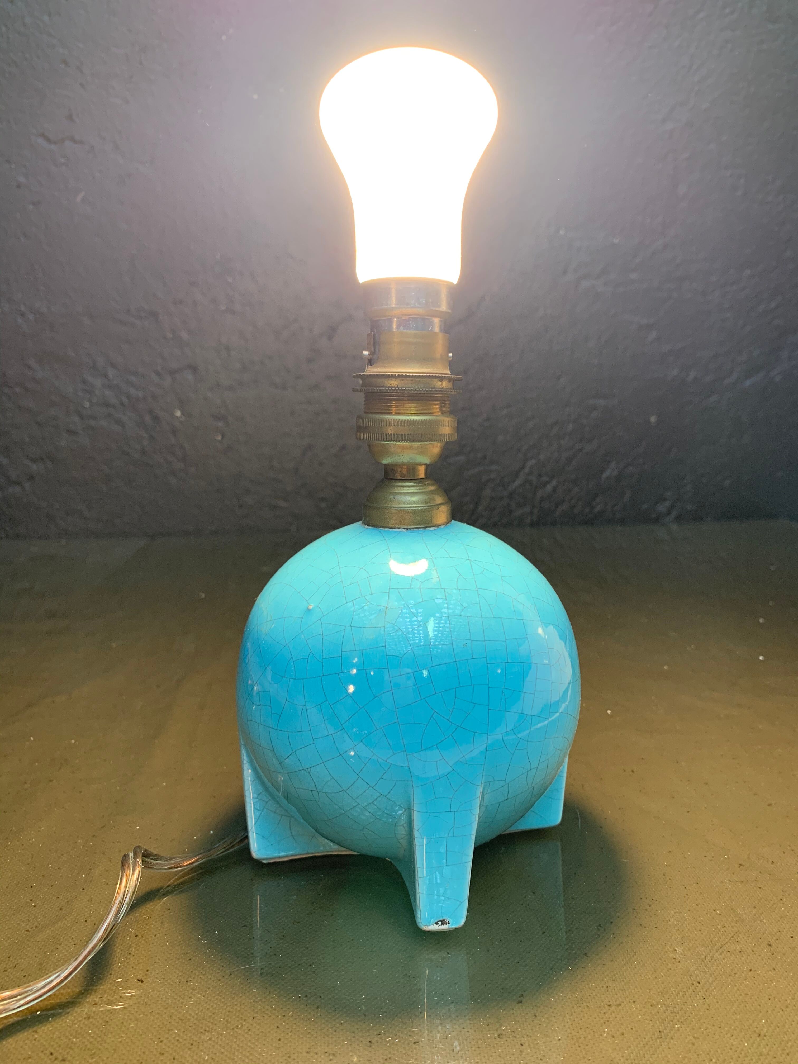 Ceramic lamp foot