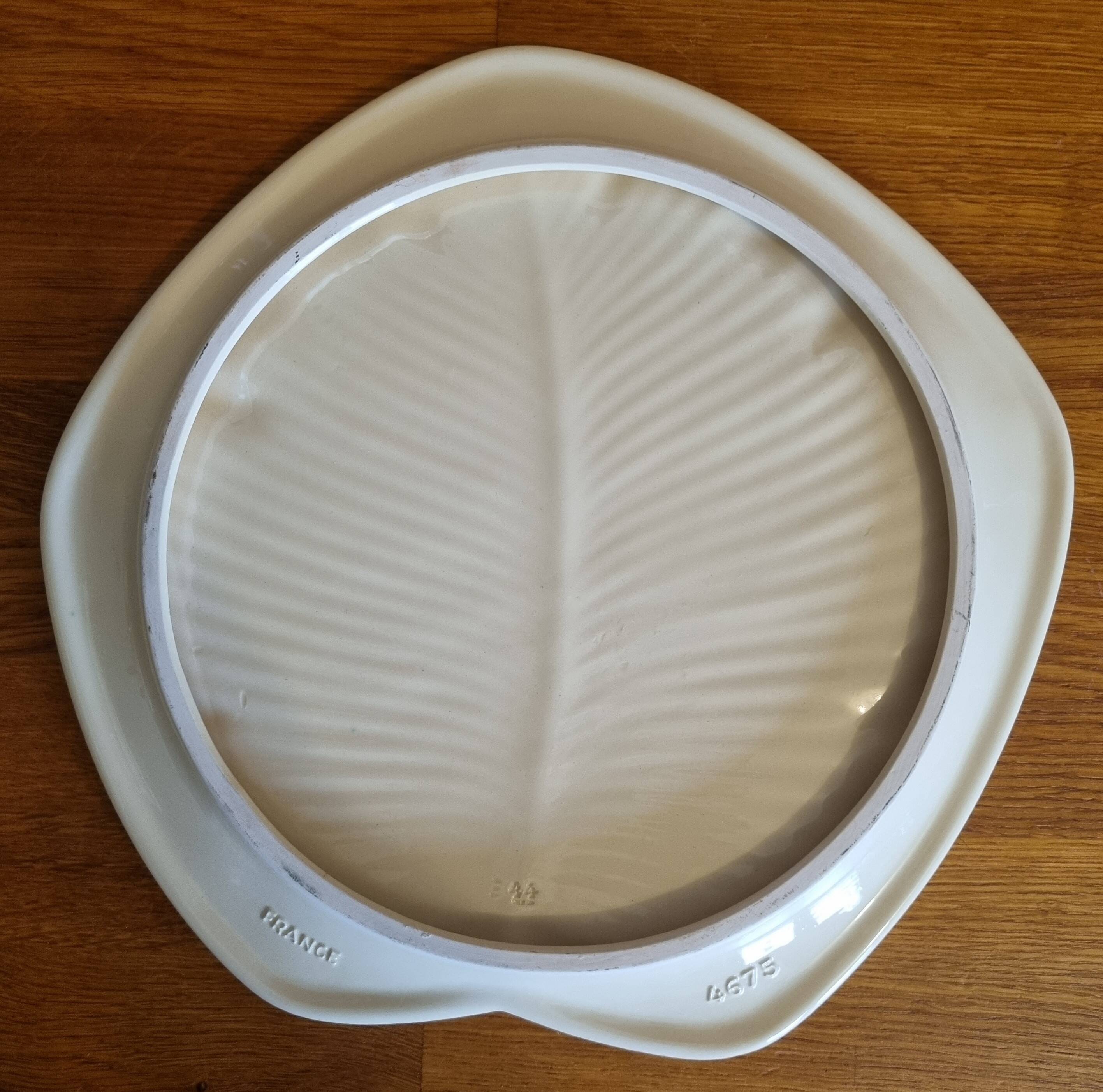 Verceram 50s Maple Leaf Cheese Board